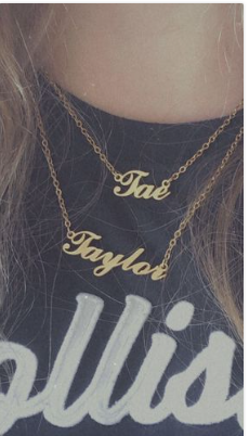 Awesome Daughter | Script Name Necklace Chain Gift