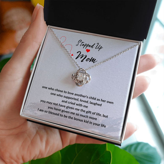 Stepped Up Mama | Love Knot Gift